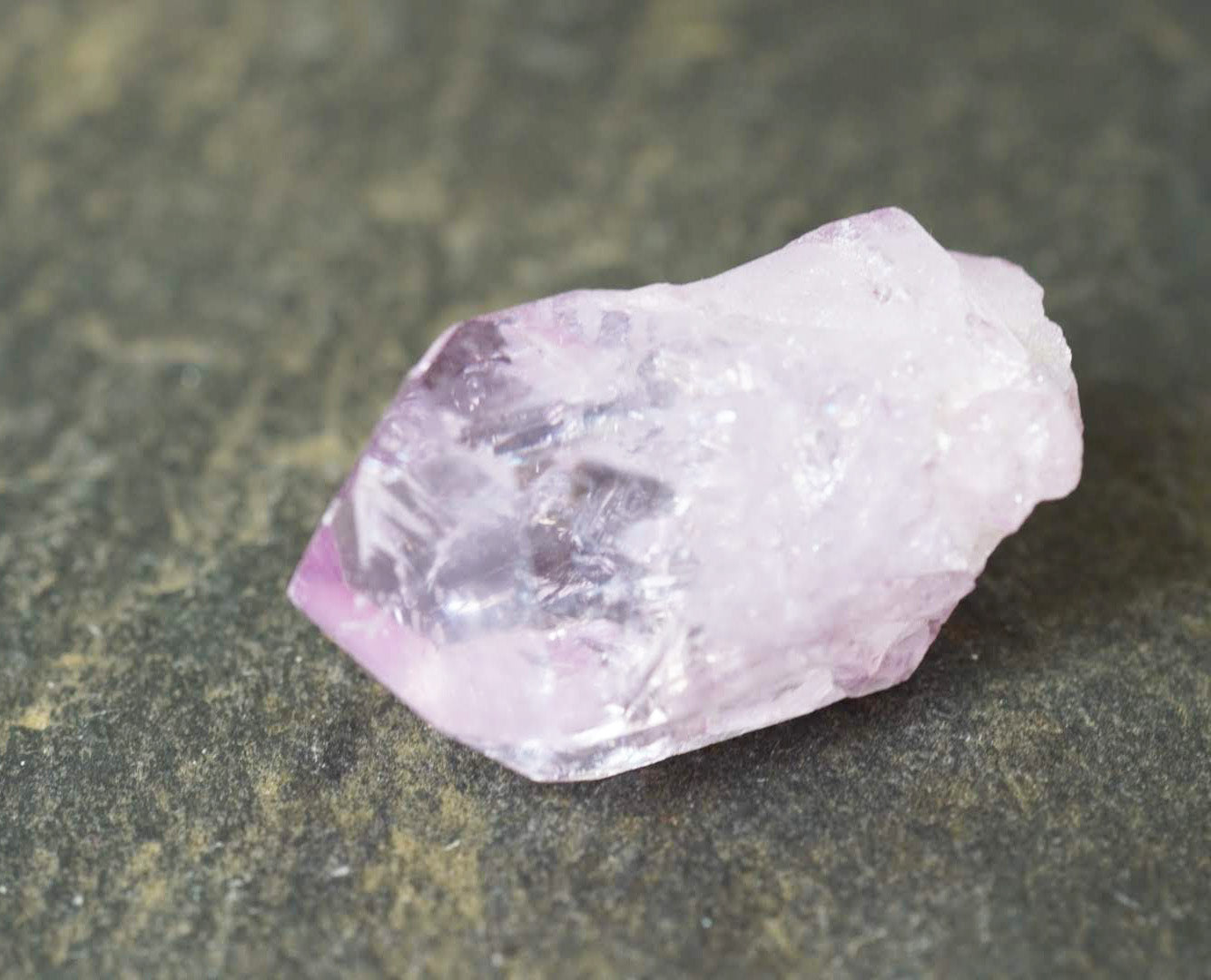 Aura Quartz Point - crystalsbysabeads.com