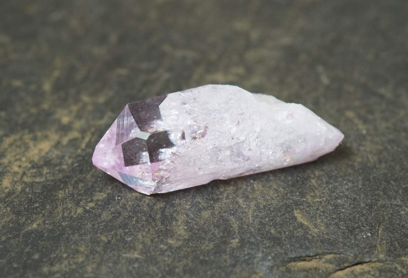 Aura Quartz Point - crystalsbysabeads.com