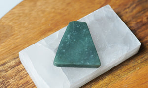 Blue Green Jadeite Triangle - crystalsbysabeads.com